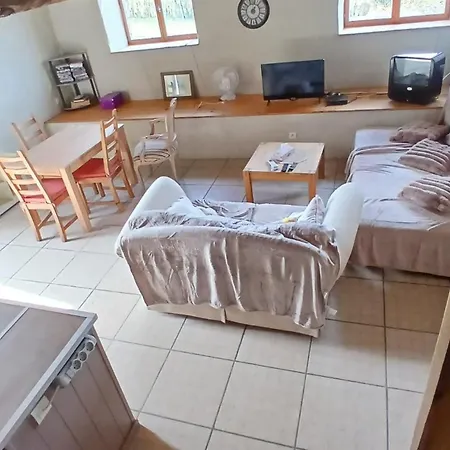 Domaine De Lasfonds Bed & Breakfast Rieupeyroux (Aveyron)