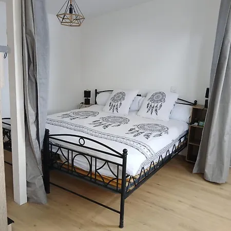 Domaine De Lasfonds 3* Rieupeyroux (Aveyron)