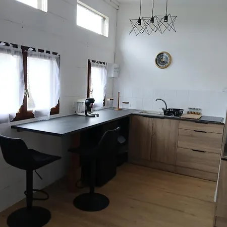 Domaine De Lasfonds B&B